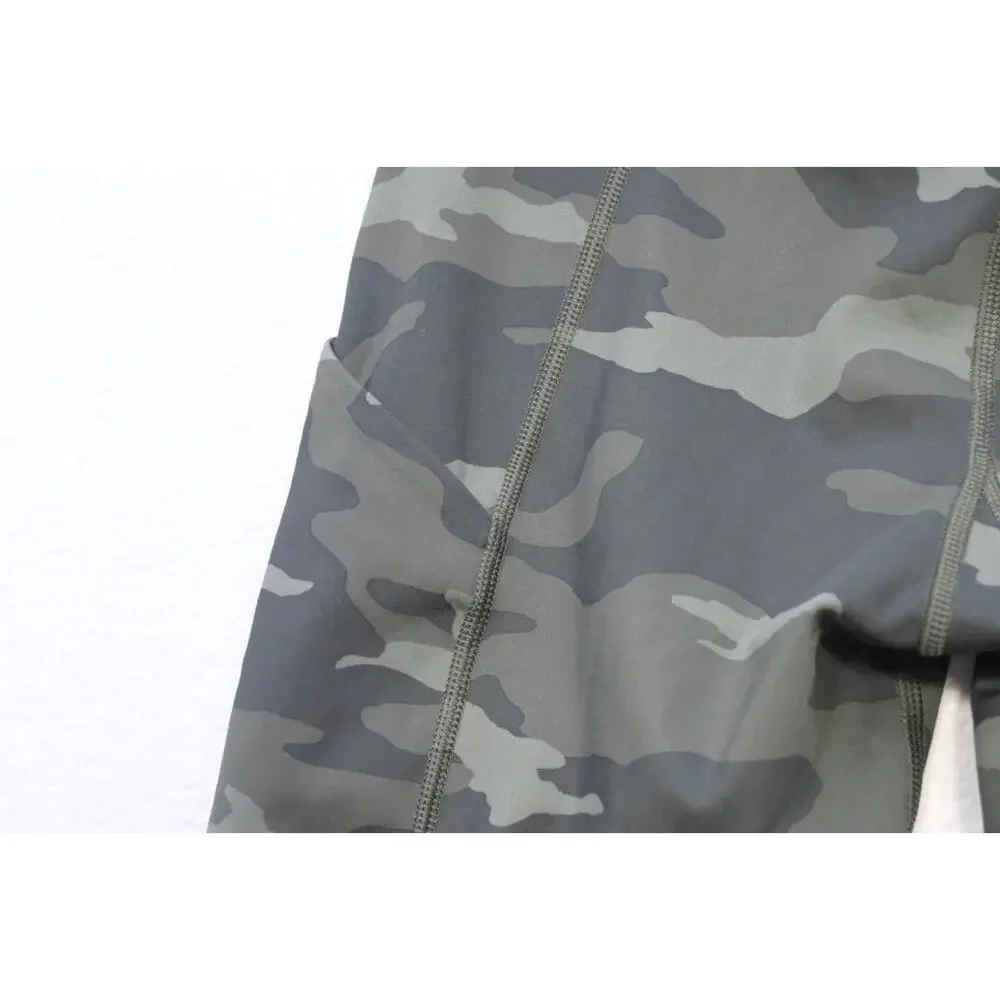 Athleta Ultimate 7/8 Tight Camo Compression Legging Performance Womens XS XSMALL